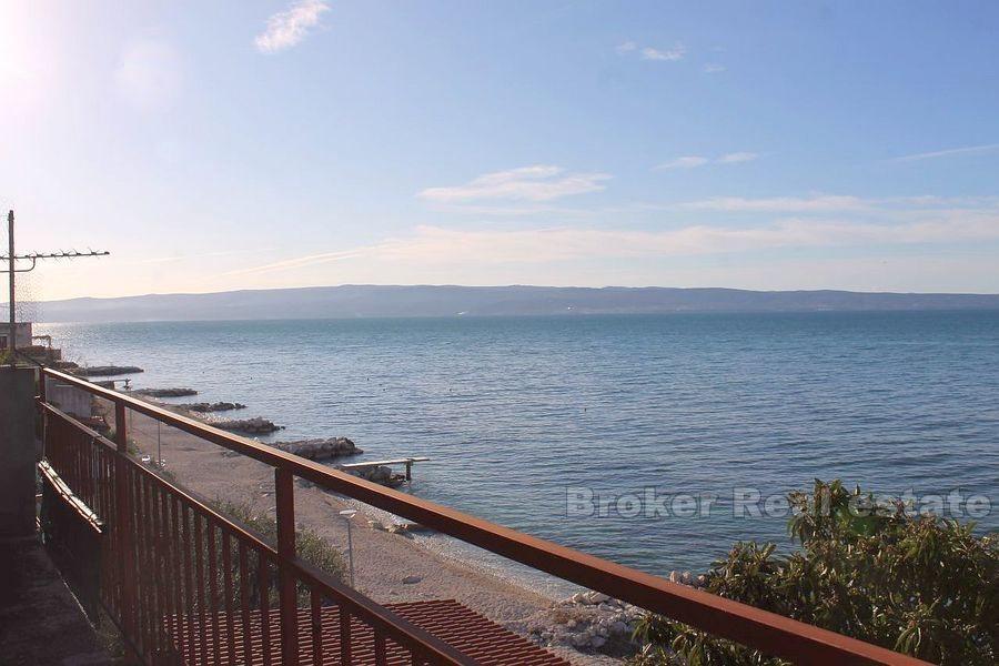 Doppelhaushälfte für Gewerbe und Wohngebäude