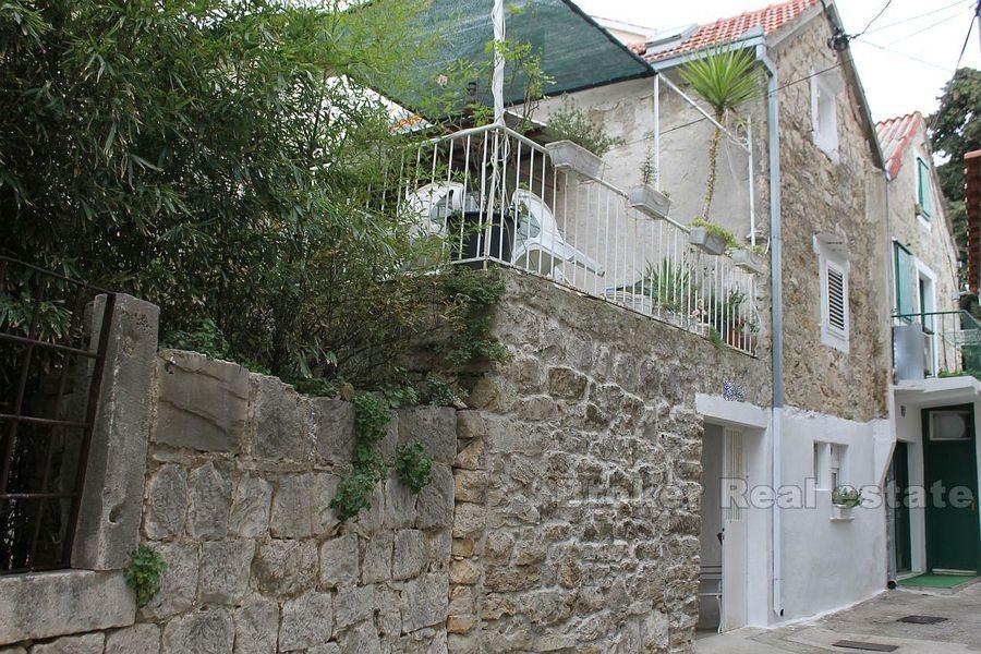 Традиционный далматинский каменный дом