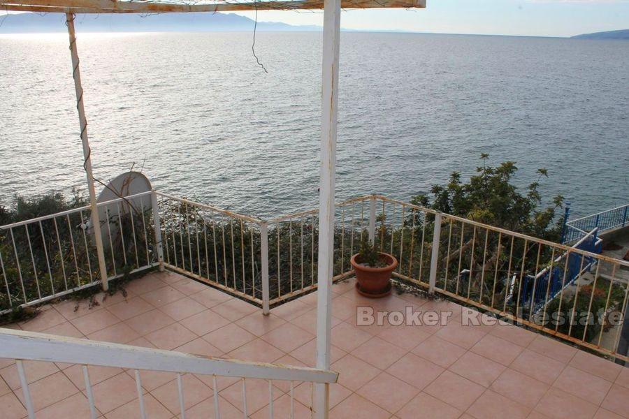 Casa con vista sul mare aperto