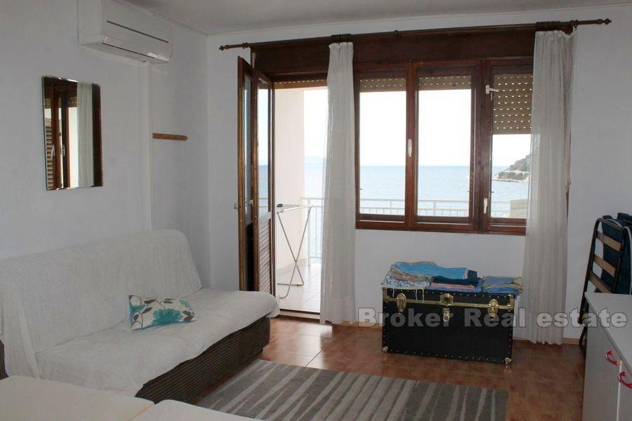 Casa con vista sul mare aperto