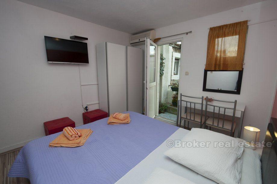 Жилой бизнес-пространство (2-й этаж и чердак) для продажи