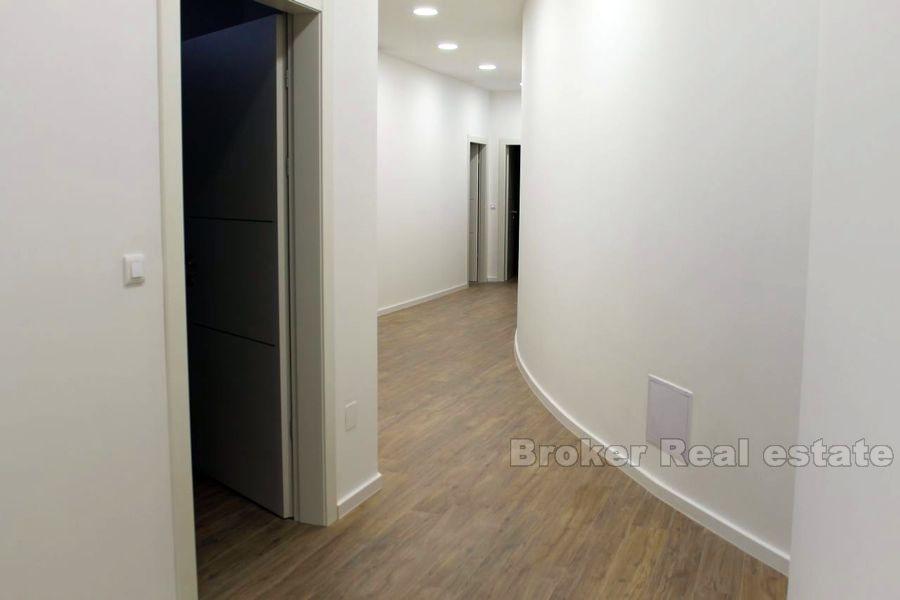 Spalato, uffici completamente rinnovati