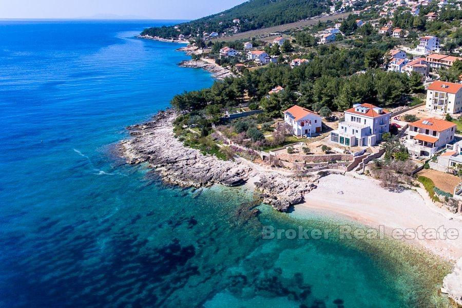 Small family hotel, first row by the sea