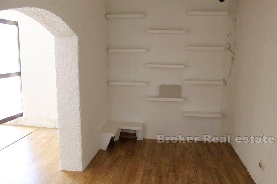 U blizini centra, zanimljiv poslovni prostor