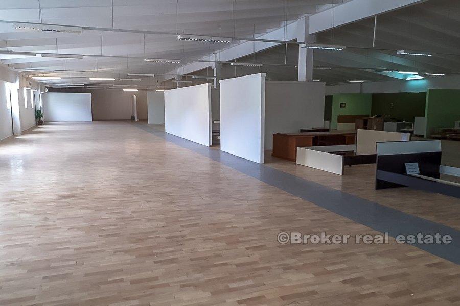 Business space near Split, for lease