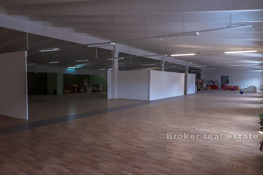 Obchodní prostory v blízkosti Splitu, k pronájmu