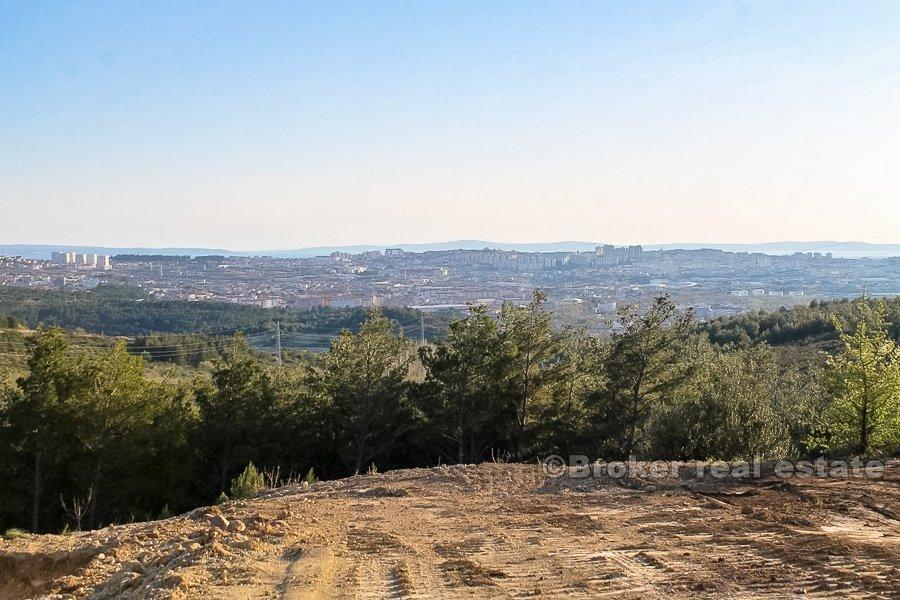Stavební pozemek s výhledem na Split, na prodej