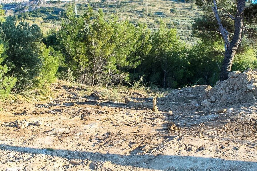 Baugrundstück mit Blick auf Split zu verkaufen
