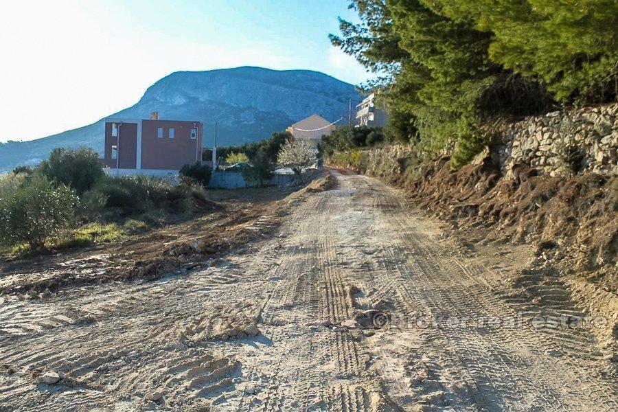 Stavební pozemek s výhledem na Split, na prodej