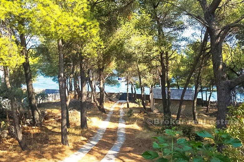 Detached house on Ciovo, for sale