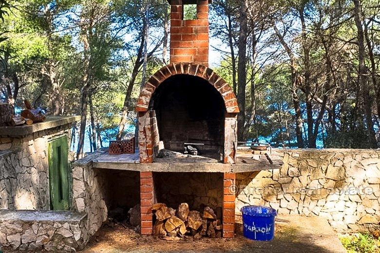 Detached house on Ciovo, for sale