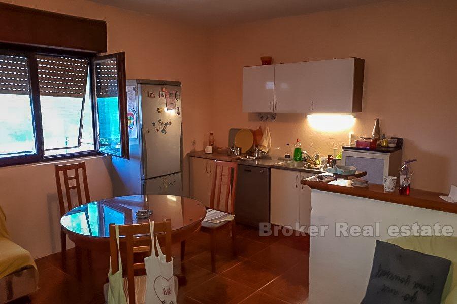 Dom wolnostojący z widokiem na morze, na sprzedaż