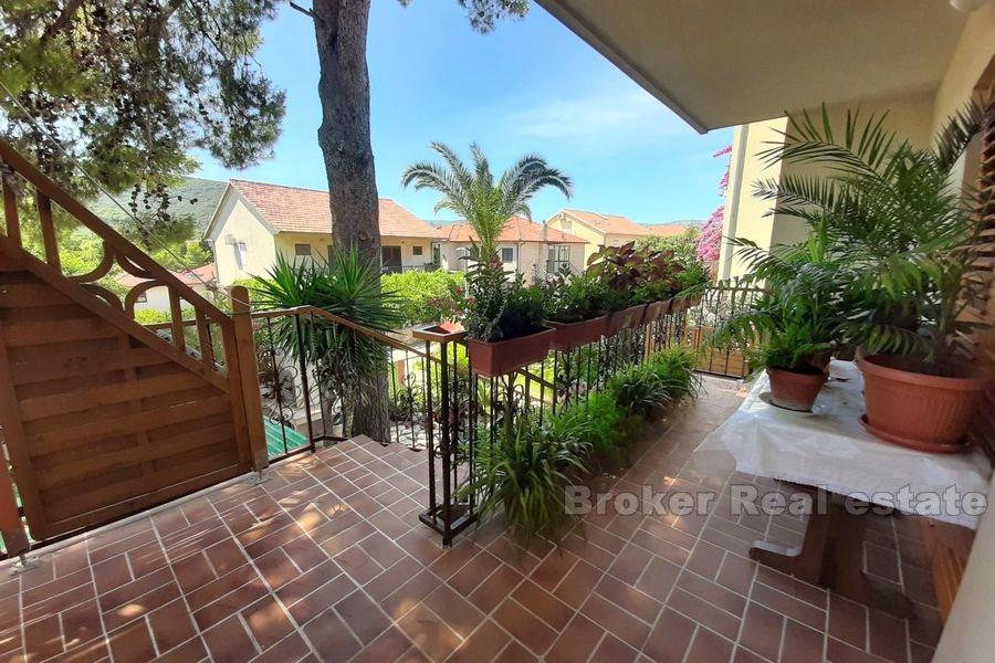 Hus med delvis havutsikt