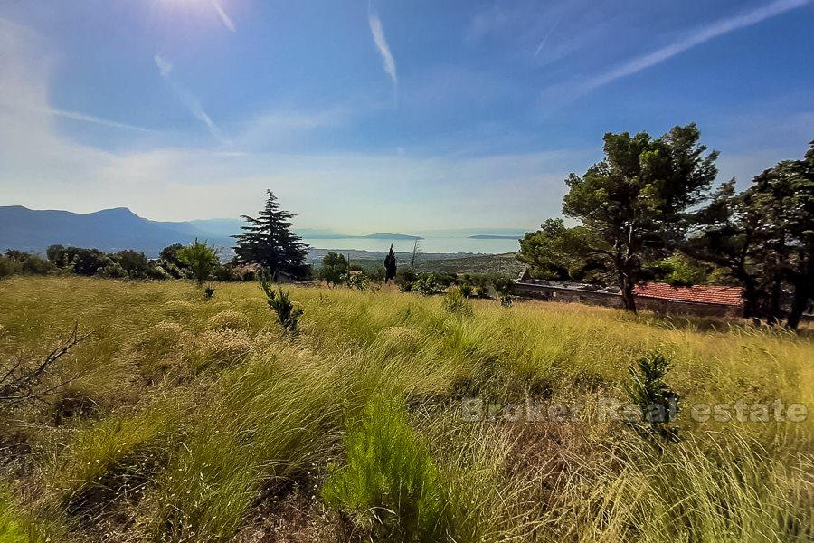 Większy teren z ruiną, widok na morze, na sprzedaż