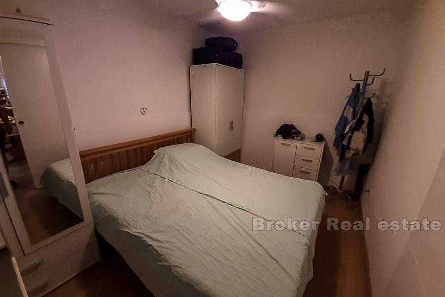 Apartment with garden, for sale