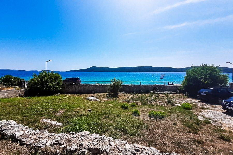 Semi-detached, seafront, for sale