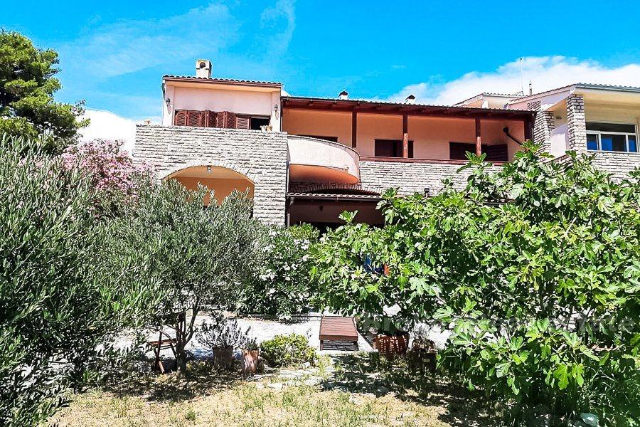 Semi-detached, seafront, for sale