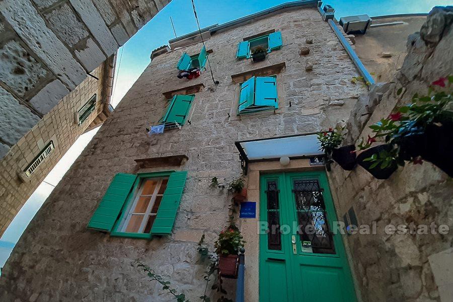 Renovated stone house, for sale