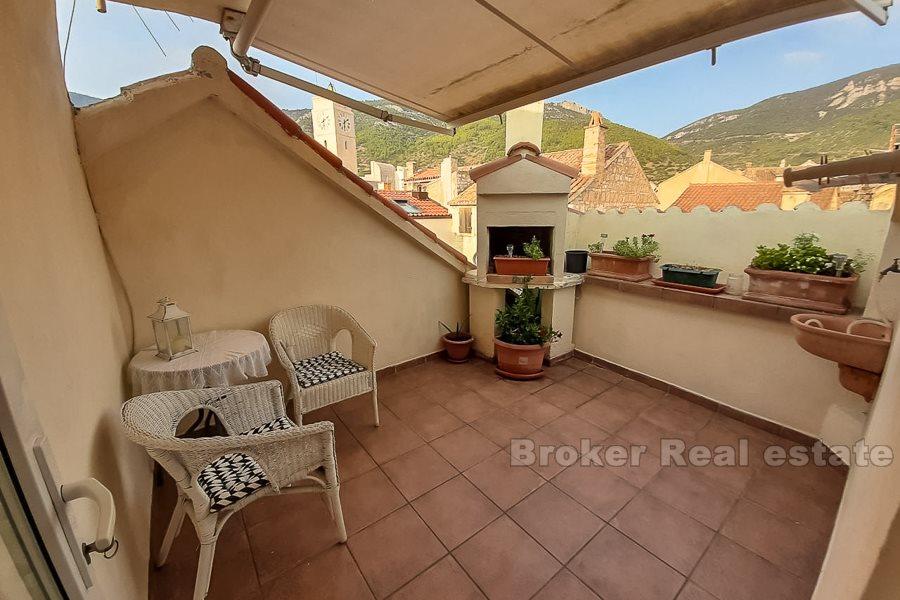 Maison en pierre rénovée, à vendre