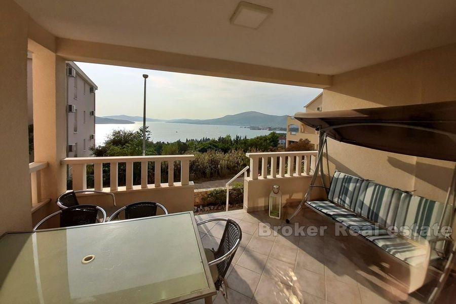 Two bedrooms apartment with sea view