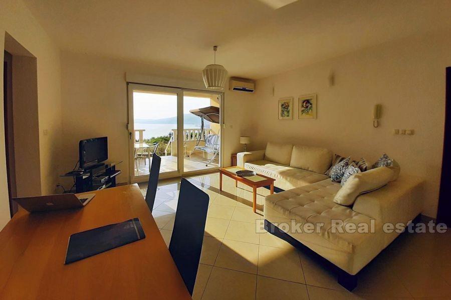 Apartament z dwiema sypialniami i widokiem na morze