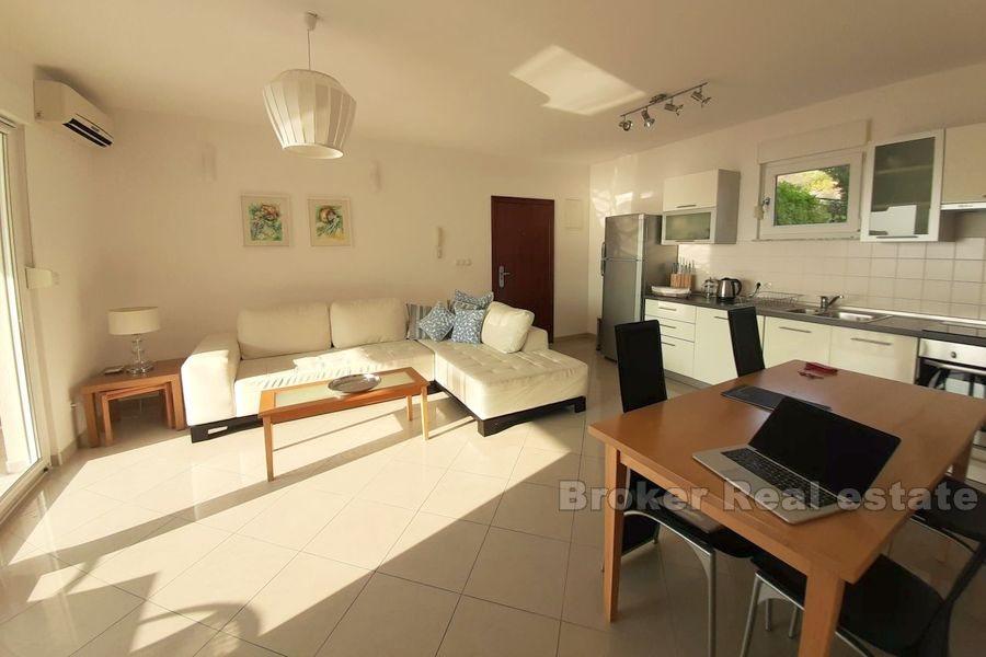 Apartament z dwiema sypialniami i widokiem na morze