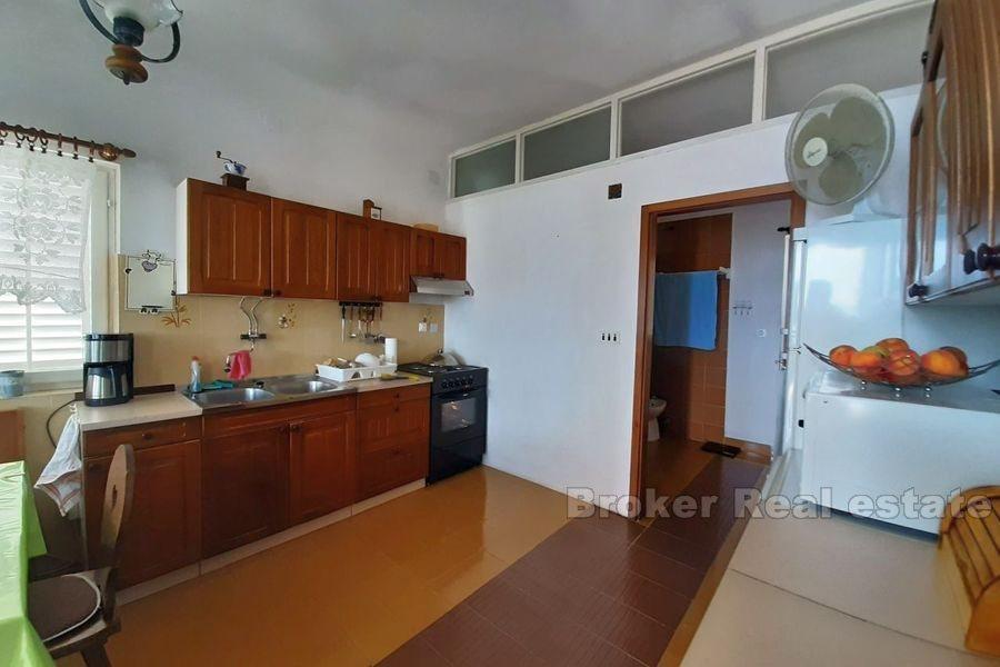 Piękny trzypokojowy apartament z widokiem na morze