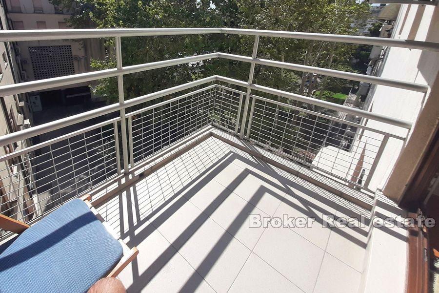 Ловрет, двухкомнатная квартира