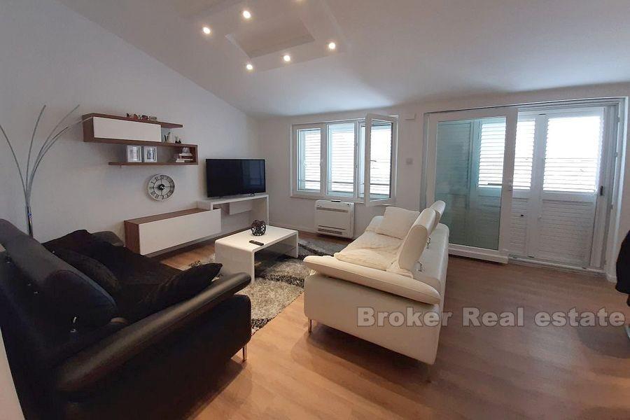 Bacvice, modern lägenhet med tre sovrum, med havsutsikt