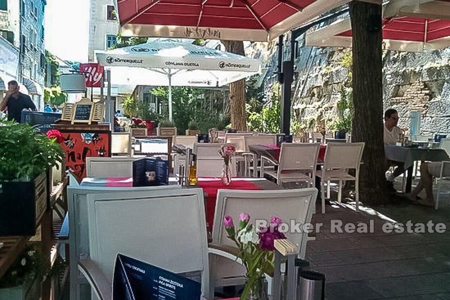 Ein gut geführtes Restaurant im Zentrum von Split zu vermieten