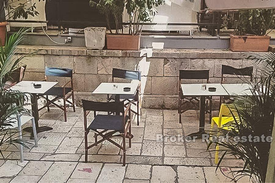 Ein gut geführtes Restaurant im Zentrum von Split zu vermieten