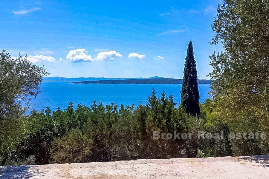 Detached house with sea view, for sale