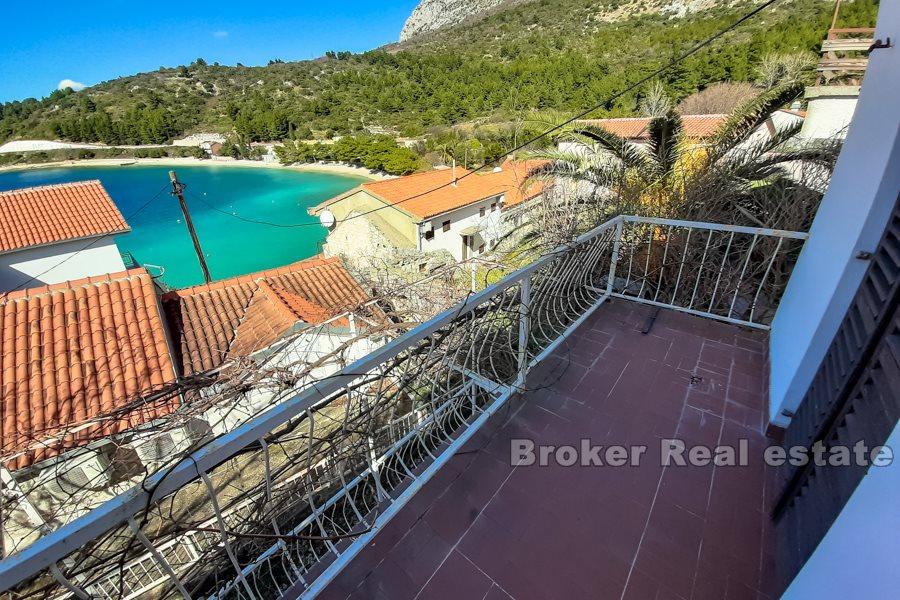 House on two floors with sea view