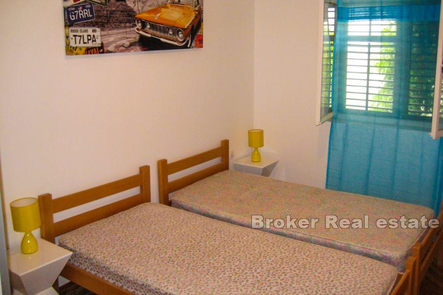 Appartamento con tre camere da letto, lungomare