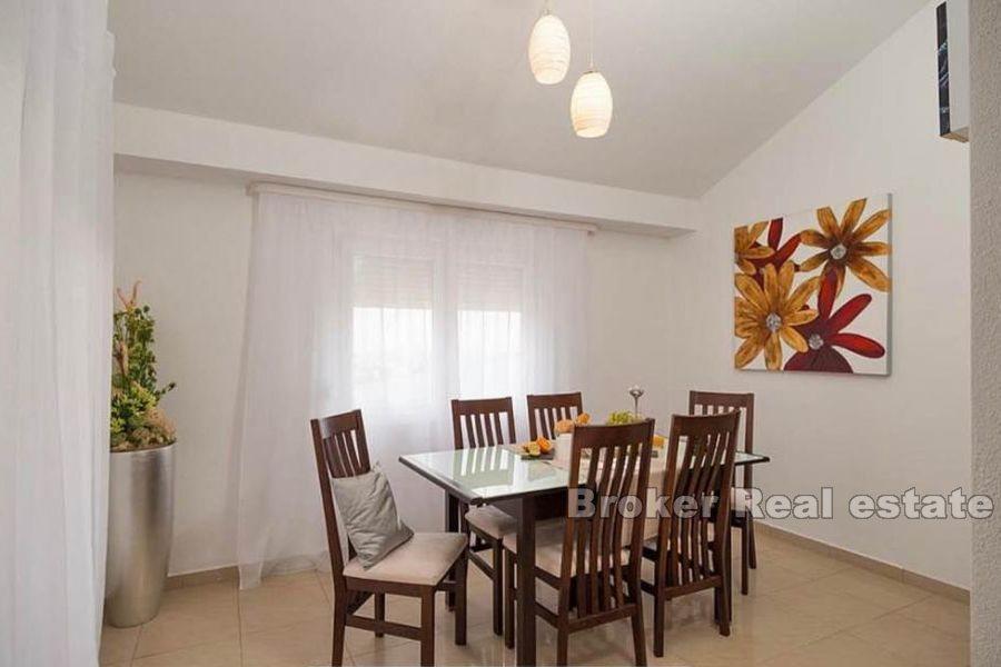 Modern lägenhet med tre sovrum