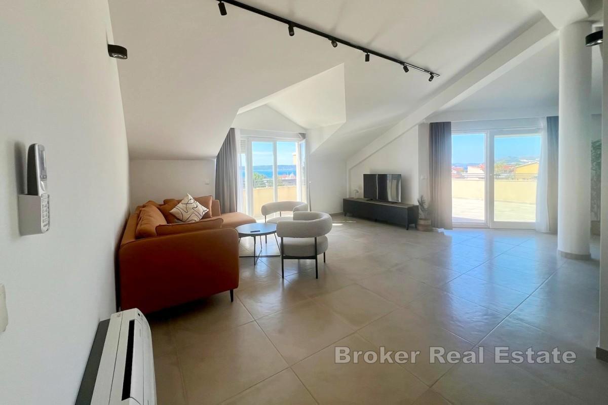 Penthouse leilighet, med havutsikt