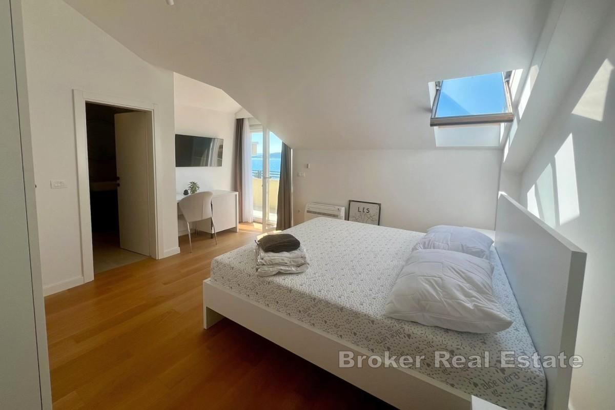 Penthouse-Wohnung mit Meerblick