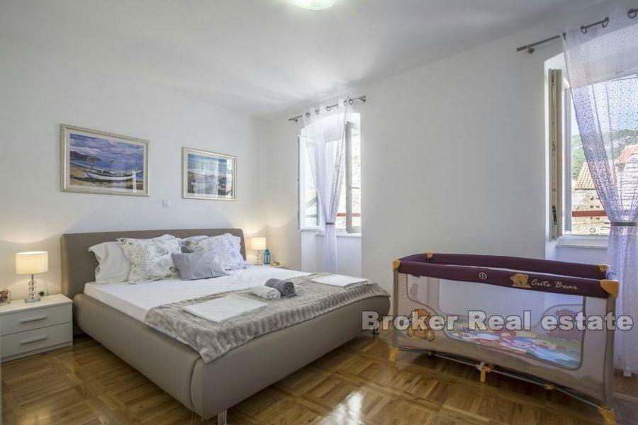 Haus in einer Reihe, auf 4 Etagen