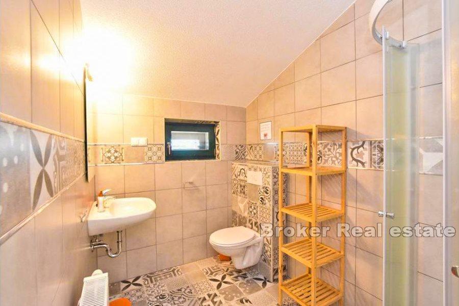 Holiday house with swimming pool