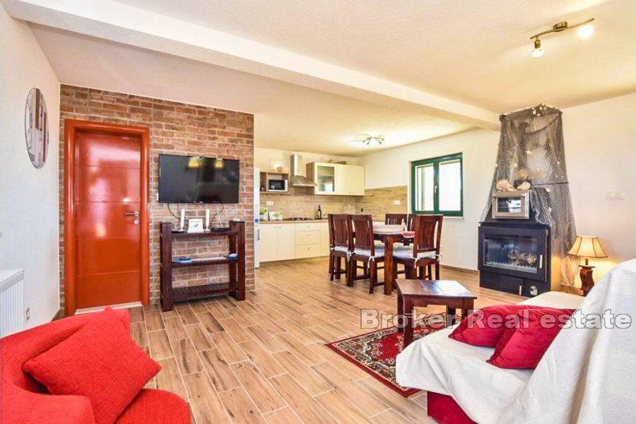 Holiday house with swimming pool