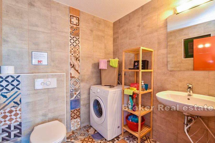 Holiday house with swimming pool