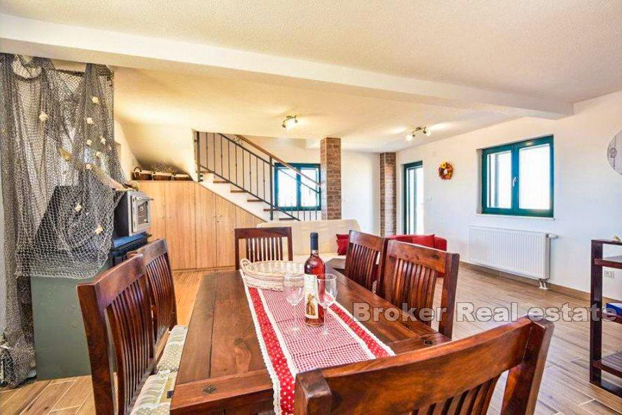 Holiday house with swimming pool