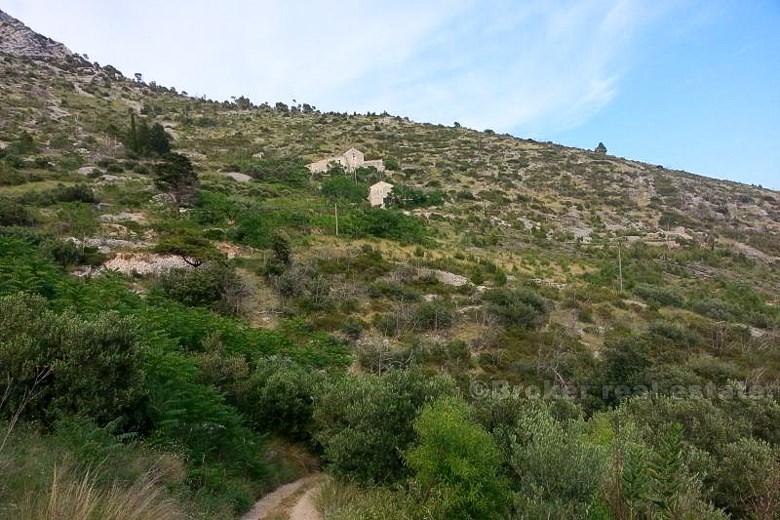 Rivlat stenhus, till salu