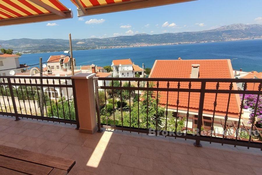 Casa con vista sul mare