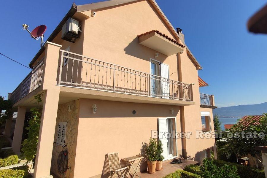 Casa con vista sul mare