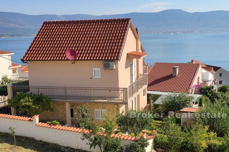 Casa con vista sul mare