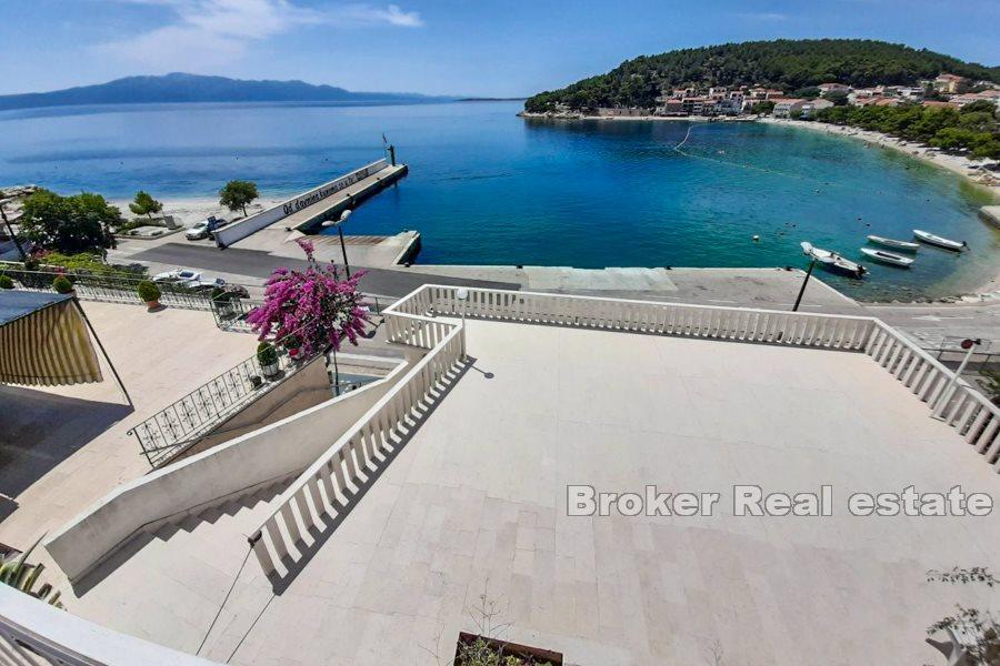 Hotel, for rent, located on the Makarska Riviera
