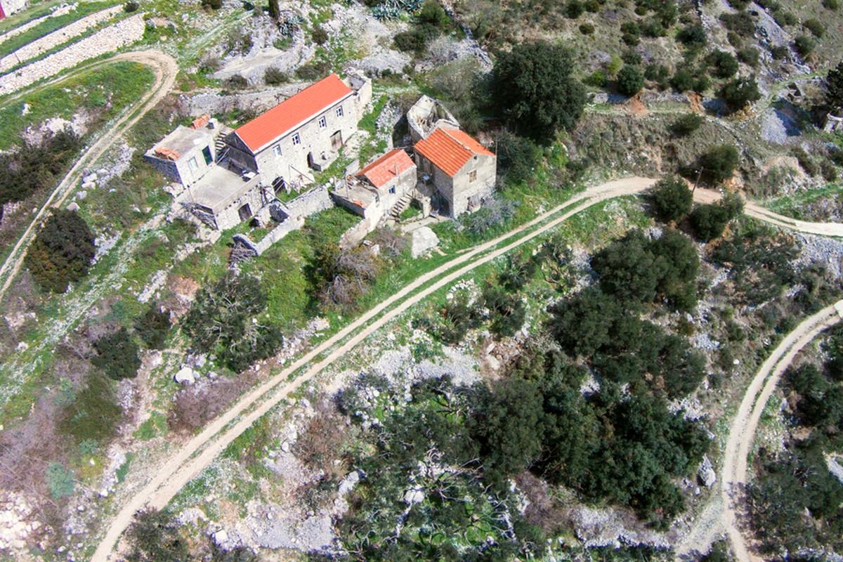 001-2016-42-island-hvar-three-stone-houses-with-sea-view-for-sale