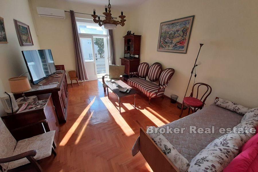 Elegant two bedrooms apartment