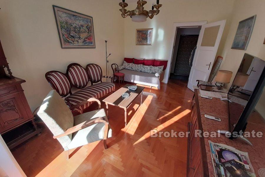 Elegant two bedrooms apartment